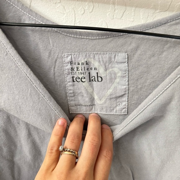 Frank & Eileen Gray Large Assymetrical Hem Line Lightweight Long Sleeve Cotton - Picture 4 of 8